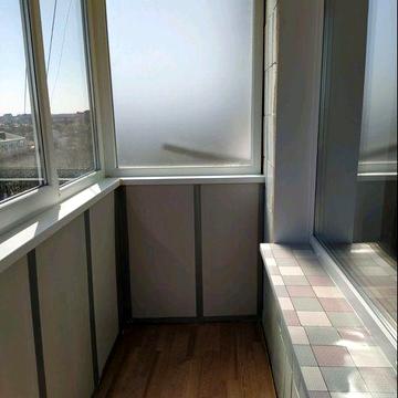 Район центрального рынка, 2 ком.квартира, 3 дивана