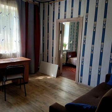 Здам будинок у Бобровиці, 3 кімнати, з меблями, світло не вимикають!