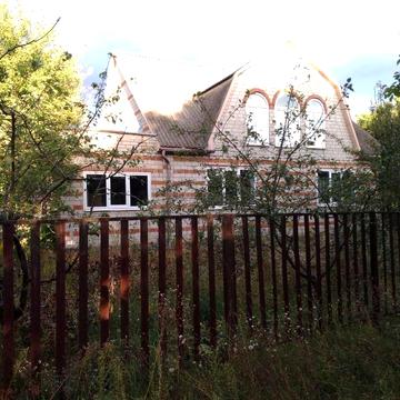 Продам 2 поверховий будинок