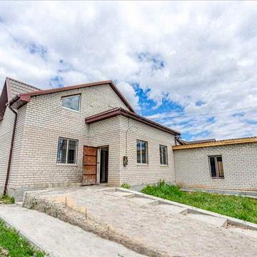 Продається новий, затишний будинок в Розсошенцях!