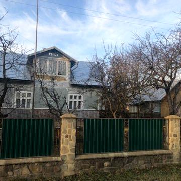 Терміново продається господарство в смт Берегомет