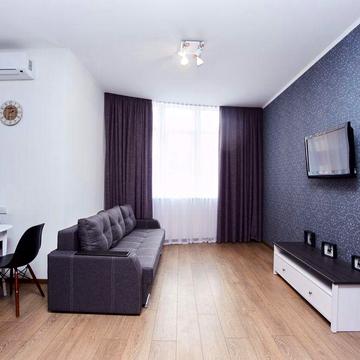 Сдам от месяца до лета Аркадия большая евродвушка -Стикон 3 этаж