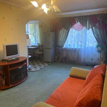 Продам трехкомнатную квартиру в центре города , ул  Г. Усика 47 , ЖК Жек