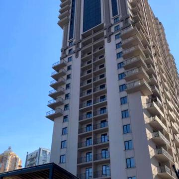 Трикімнатна квартира в ЖК АКРОПОЛЬ