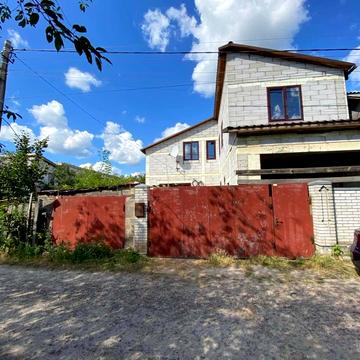 Віктора Дубровського пров., 24