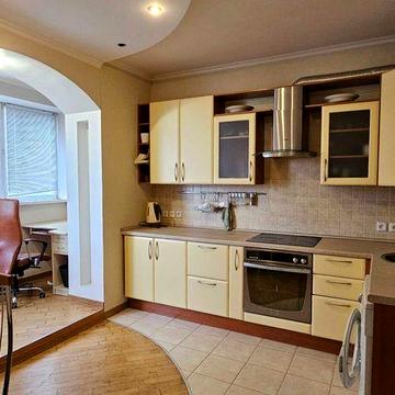 Здаю 2 кім квартиру метро Житомирська