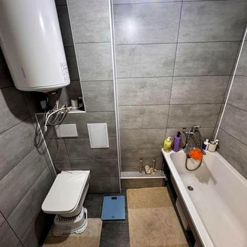 Продам 3х комнатную квартиру . Б.Хмельницкого