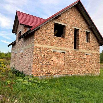 Новозбудований особняк.