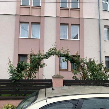 Продається квартира в котеджному будинку
