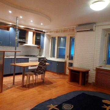 2 кімнатна в цегляному спецпроекті недалеко від проспекту Шевченко