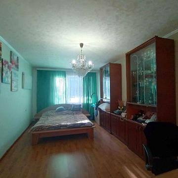 Продам просторную 3 кв в Одесской области (пгт Лиманское)