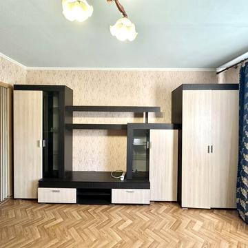 Товариська вул., 37