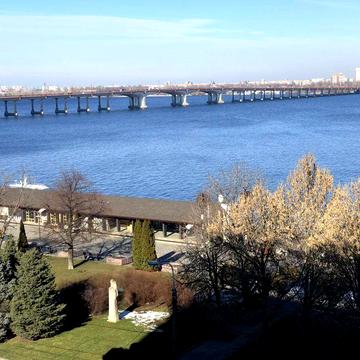 Аренда 2-х квартиры на Сичеславской Набережной, Днепр