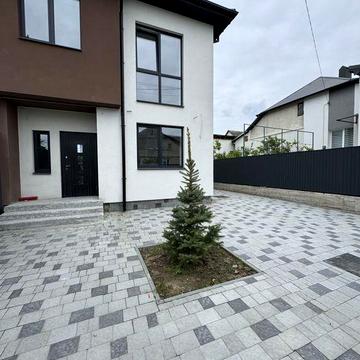 Продаж котеджу, будинку 120 м2 з ремонтом в центрі Рудне-Львів