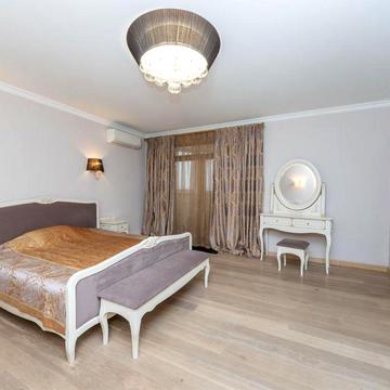 Оренда 3к. вул.Деміївська 13+паркомісце. Дизайнерська. Без комісії