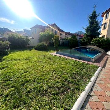 Дом под Жильё/Бизнес 490 м 10 соток подвал сауна ул Архитекторская