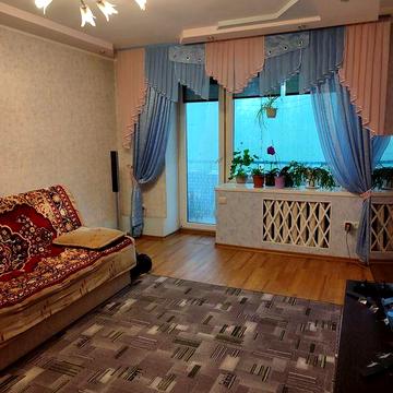 Квартира трикімнатна
