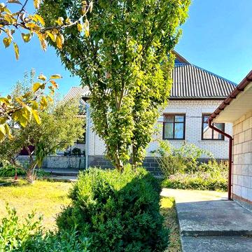 Глеваха. Сдам 2 кімнати в будинку з Господаркою.