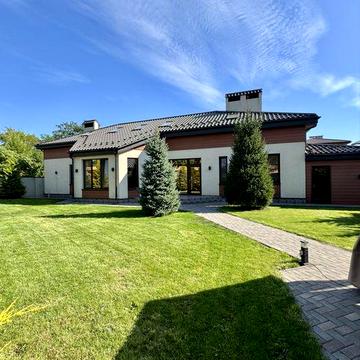 Сосновый Берег, в продаже современный дом с ландшафтом, у моря