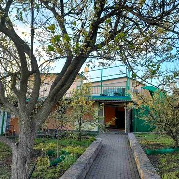Продам Дом с ремонтом в Дергачах. 2 этажа, 156 м2, 12 соток. Баня. AN