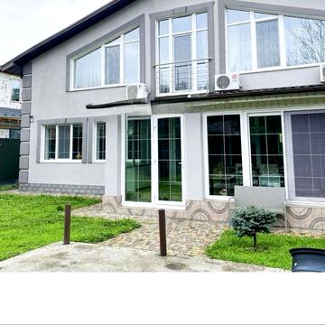 Продаж неймовірного будинку Стоянка. Без комісії.