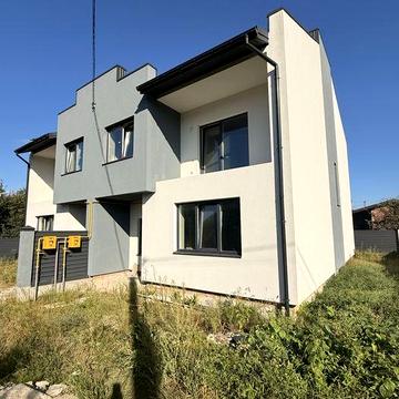 Продаж котеджу в Зимній Воді