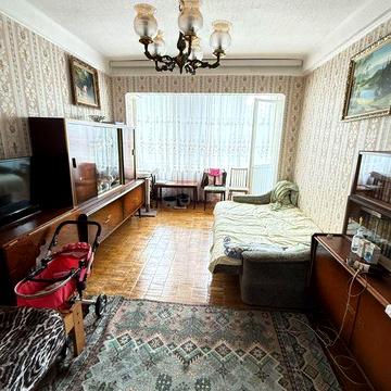 Продам 2-к квартиру Ратушного 33