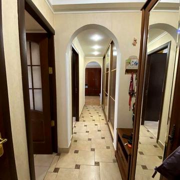 Продається 3к-квартира. Лісовий масив, вул. Ореста Левицького