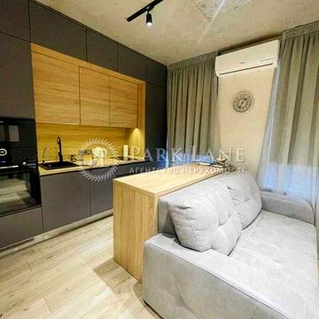 Продаж ЖК Файна Таун вул. Салютна 2/1  метро Нивки Шевченківський р-н ЖК Файна Таун