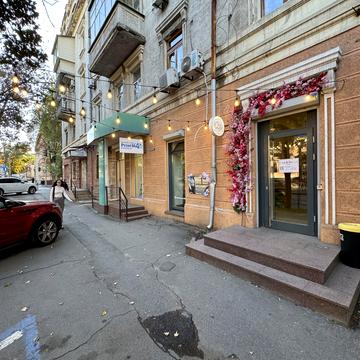 Михайла Грушевського вул. (Карла Лібкнехта), 4-Б