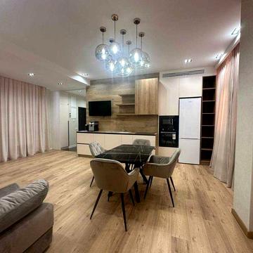 Сдам 2-комнатную квартиру с террасой в центре — ЖК «18 Жемчужина».