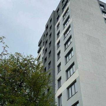 Продається 2 к.квартира - можна робити ремонт! ЖК Гранд Холл (1 черга)