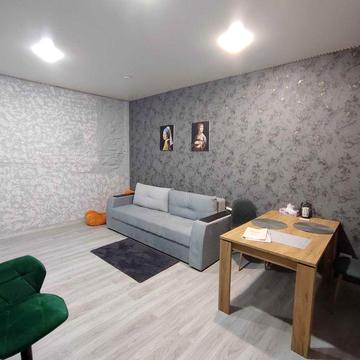 Продаж квартири по вул. Тихвінська, буд. 4(КРЕС)