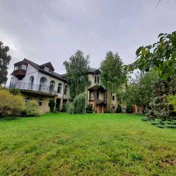 Продажа дома. Голосеевский район. 1386 м2. Ягодная 60/11