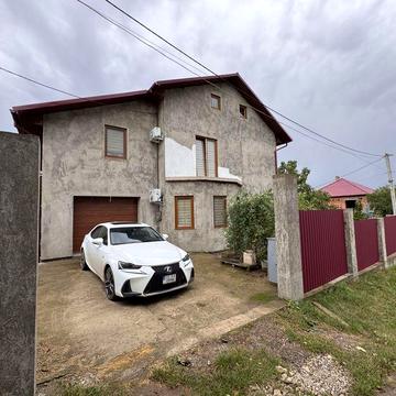 Будинок з гарним ремонтом