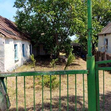 Продам будинок  смт широке або обміняю на авто
