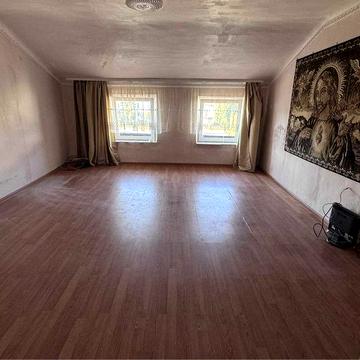 Продам квартиру і гараж