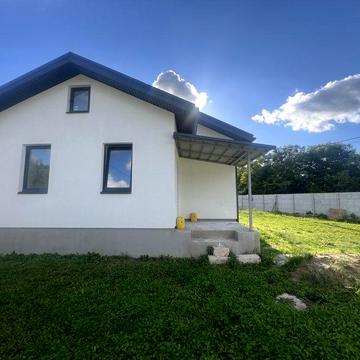 Продам дім 60 кв 2 кім біля лісу озера школа в Гнідин Гнедин