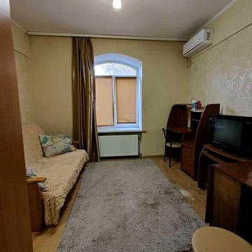 Сдам 1 комнатная квартира метро Вокзальная (ЮЖД). 4000 грн.