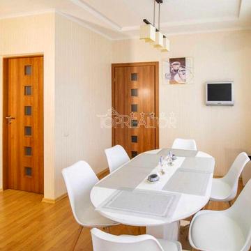 СТАЛИНКА! Ж/Б! Бекетова! Пушкинская! Искусств 7/9! Продам 3К 56 м2