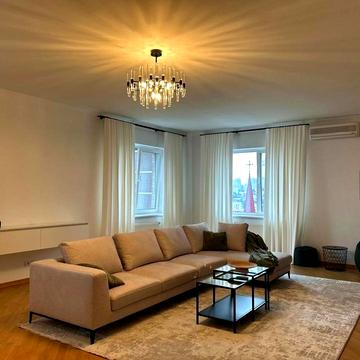 Олександра Кониського вул., 28А-30А
