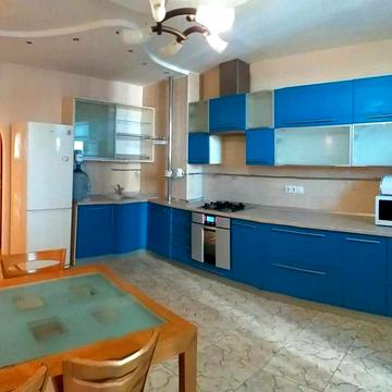 Продажа квартиры с уникальной планировкой по ул Окипной Раисы 4