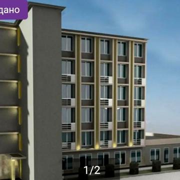 Андріївська, 10/12
