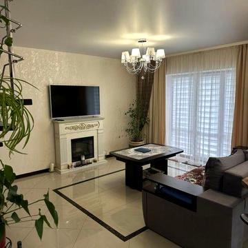 Продається розкішна 3 кімнатна квартира. Повна комплектація.Все якісне