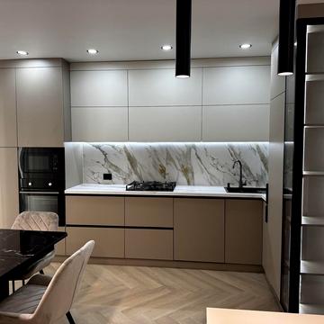 Юліана Пелеша вул., 1