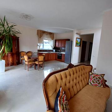 None 155000.0 USD