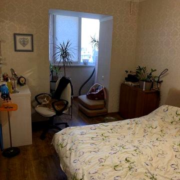 Посмітного 2 кім в цегляному будинку.