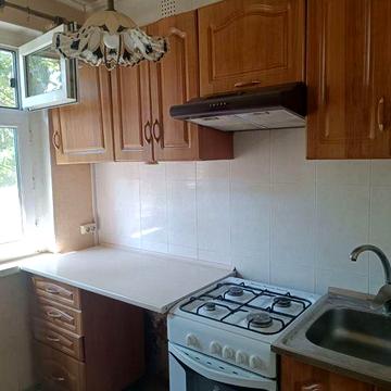 Продам двухкомнатную квартиру в тихом районе