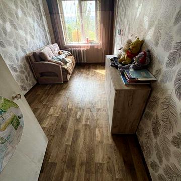 Продаж 3х кімнатна квартира  129й  квартал , зарічний