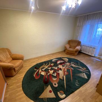 Ревуцького вул., 44